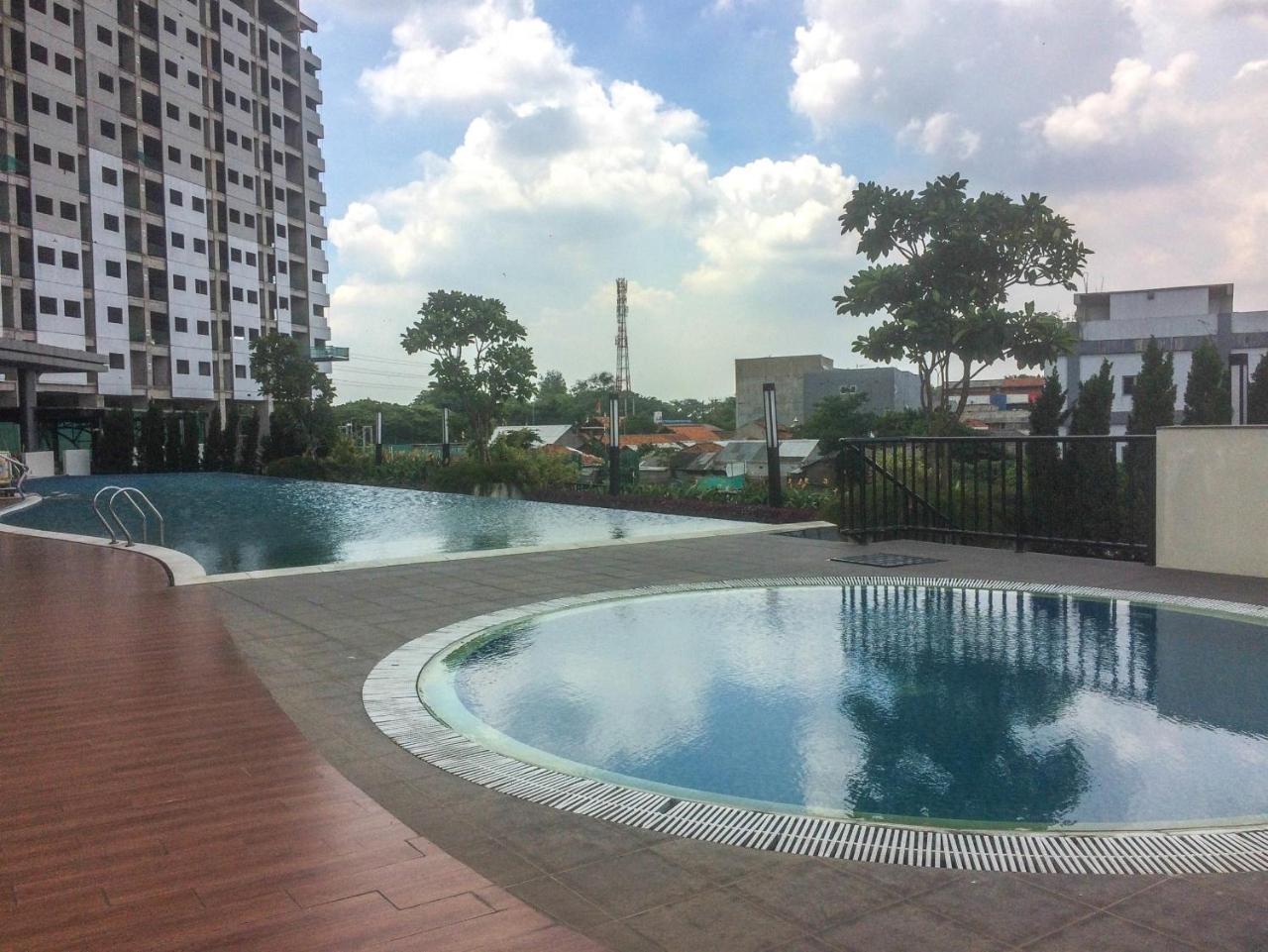 Apartemen Minimalist The Oasis Near Omni Hospital Cikarang By Travelio *